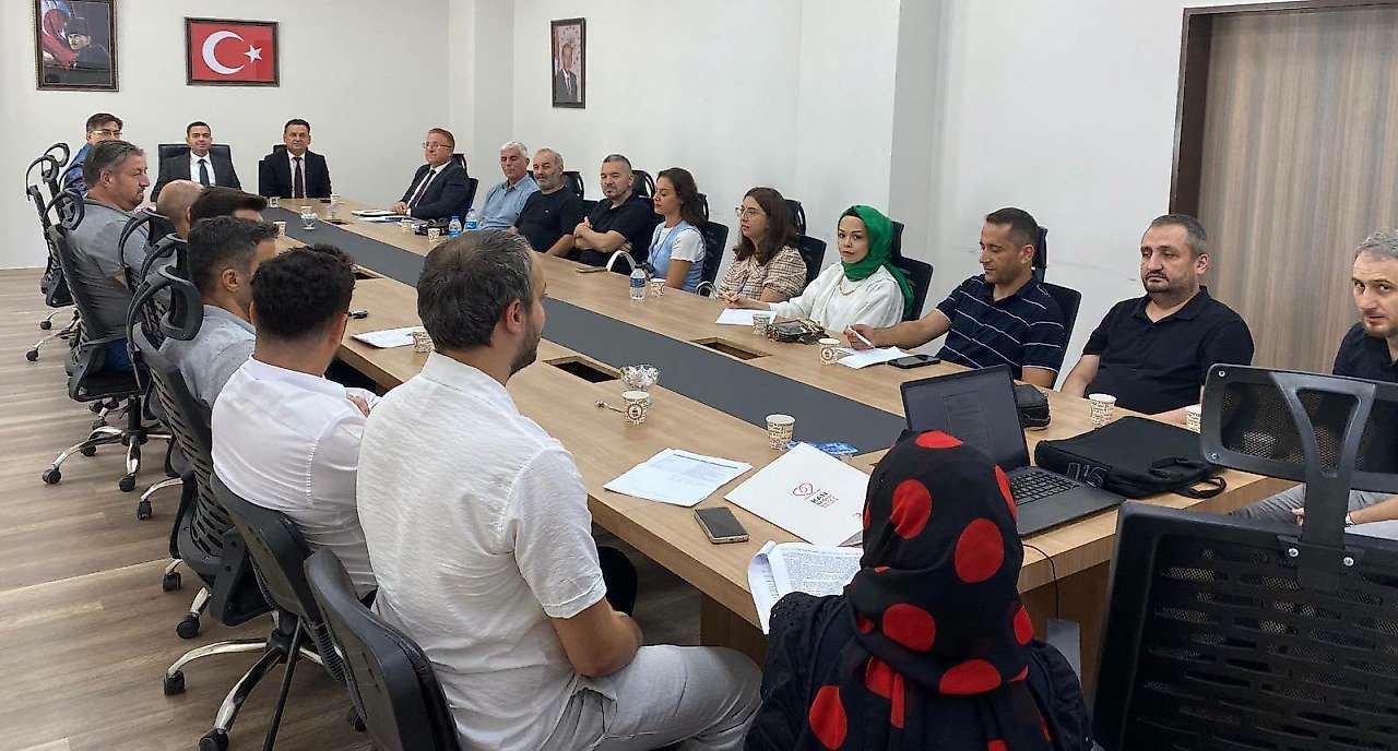 Ayvacık'ta 2026-2027 Eğitim Öğretim Yılı Hazırlıkları Görüşüldü