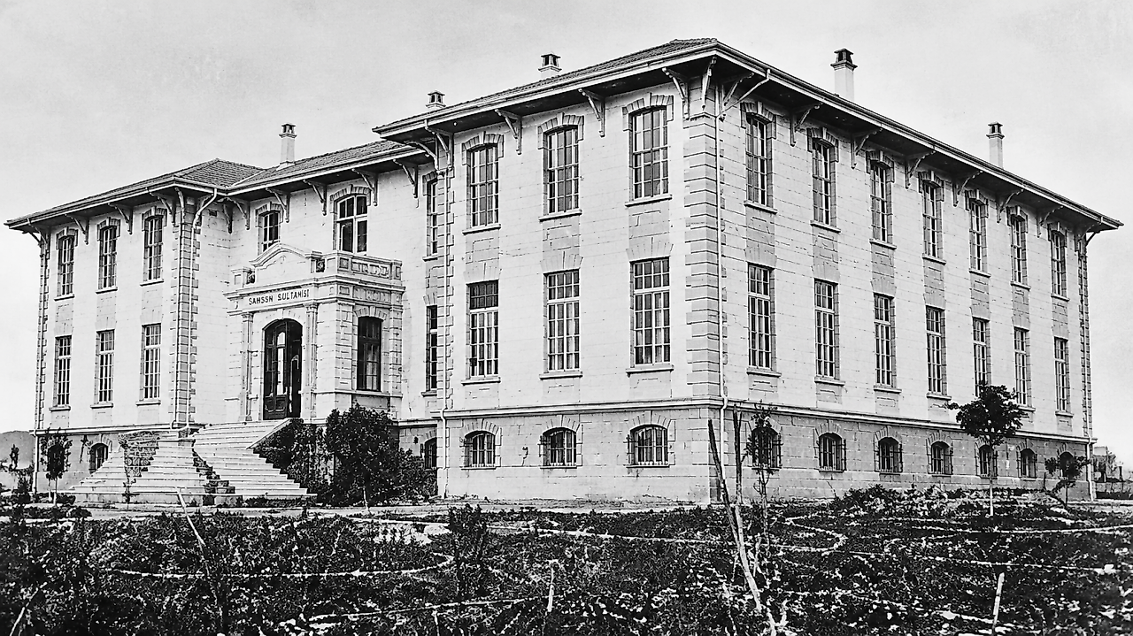 Hastane Oldu, Yetimleri Ağırladı, Lise Oldu: Samsun'un Tarihî Okulu
