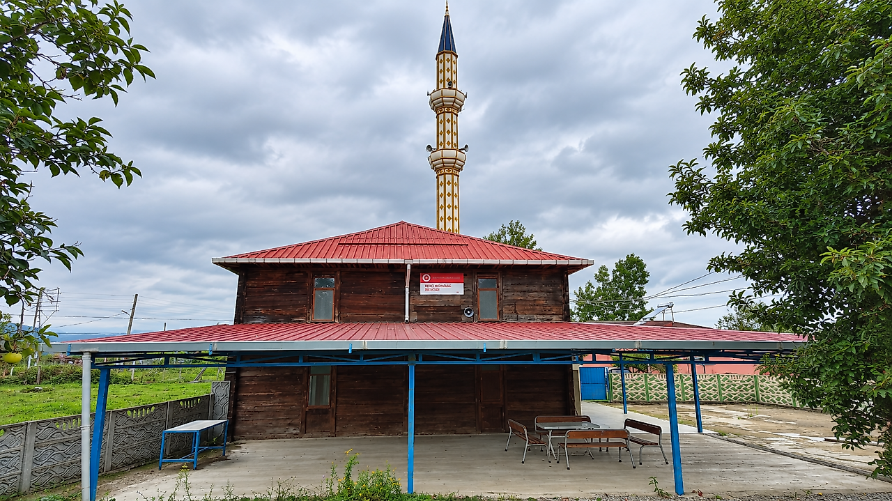 Tabelada 1988 Yazıyor Ama Geçmişi Çok Daha Eski: Biçme'nin Ahşap Camii