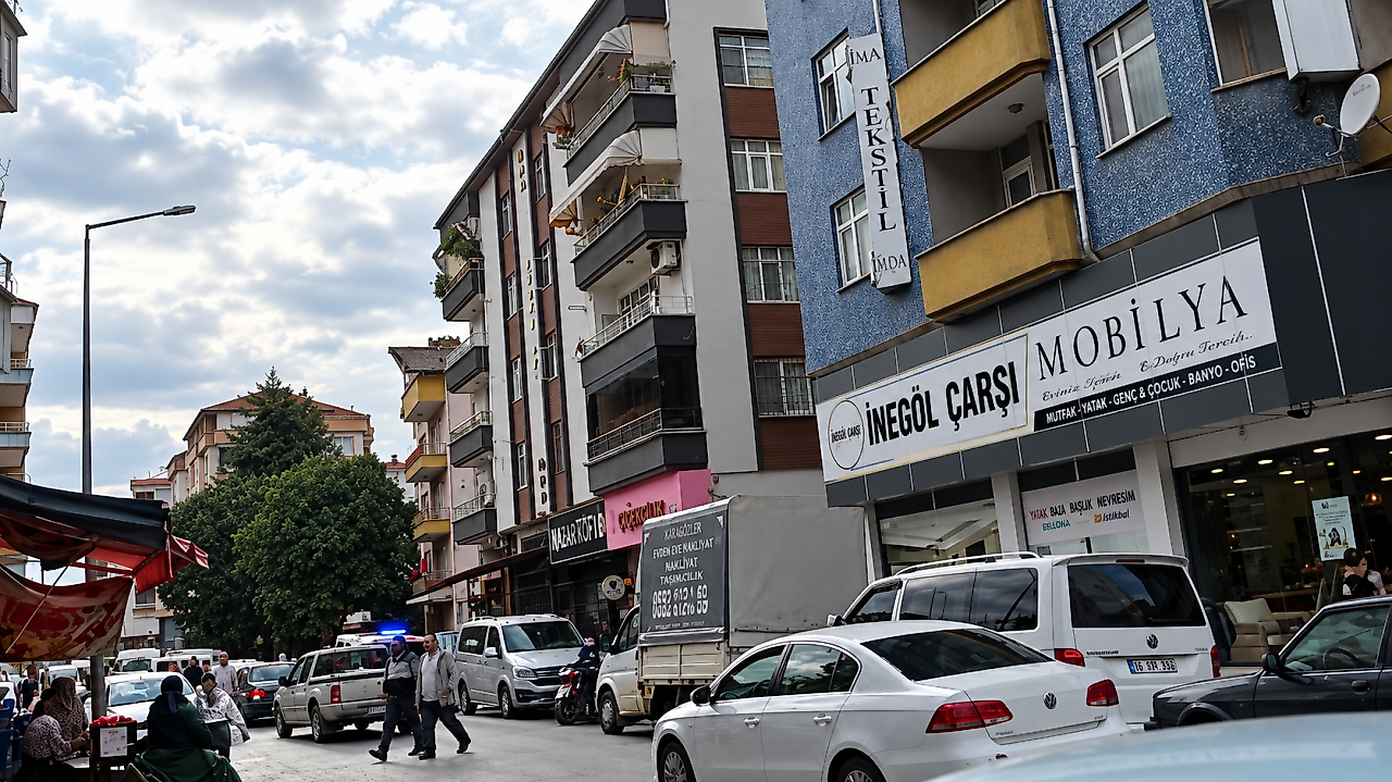 Çarşamba'da Aranan Şahıs Pencereden Atlamaya Çalıştı