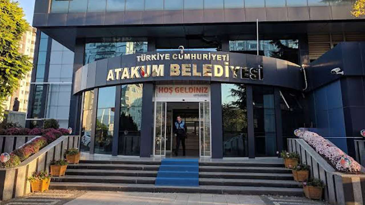 Atakum'da işçilerin maaş nöbeti sürüyor: Açlık grevi gündemde