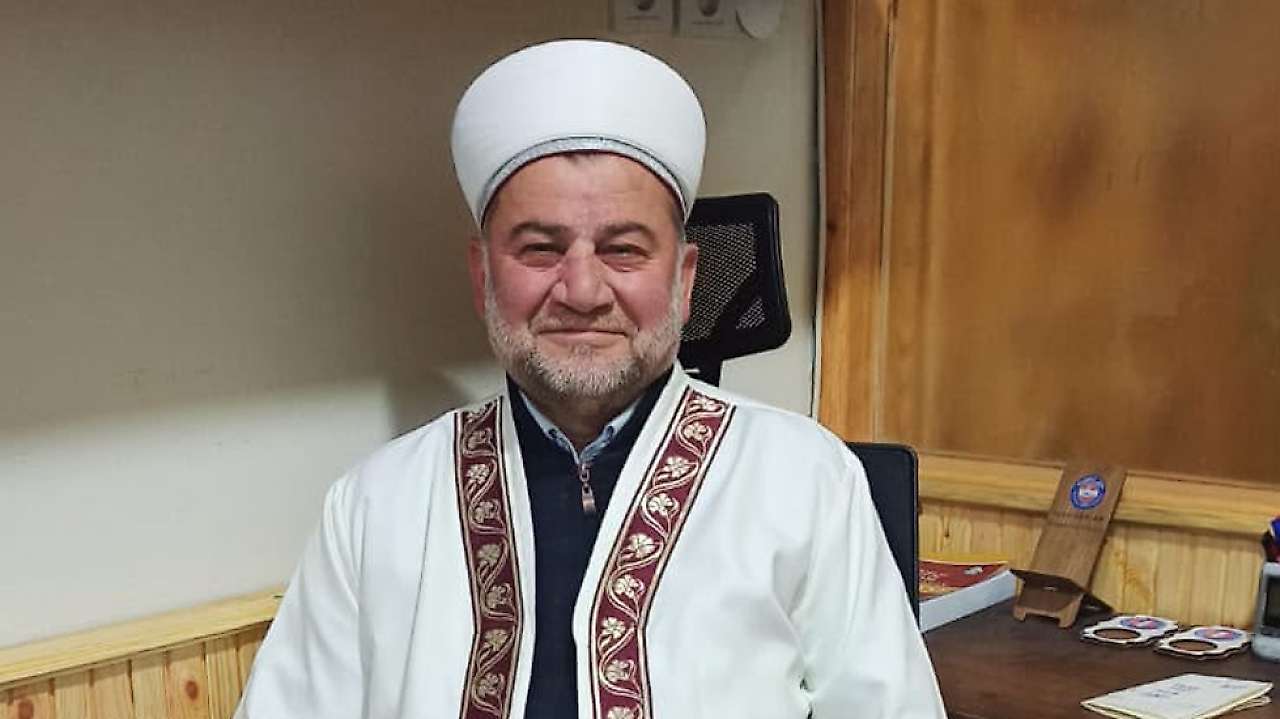 Salıpazarı'nda İz Bırakanlar! The İmam… Hasan Hoca