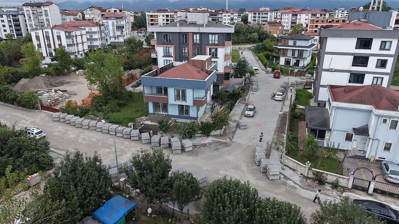 Terme'de Gelişen Mahalleye Altyapı Hamlesi