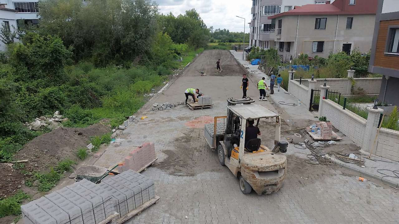 Terme'de Gelişen Mahalleye Altyapı Hamlesi