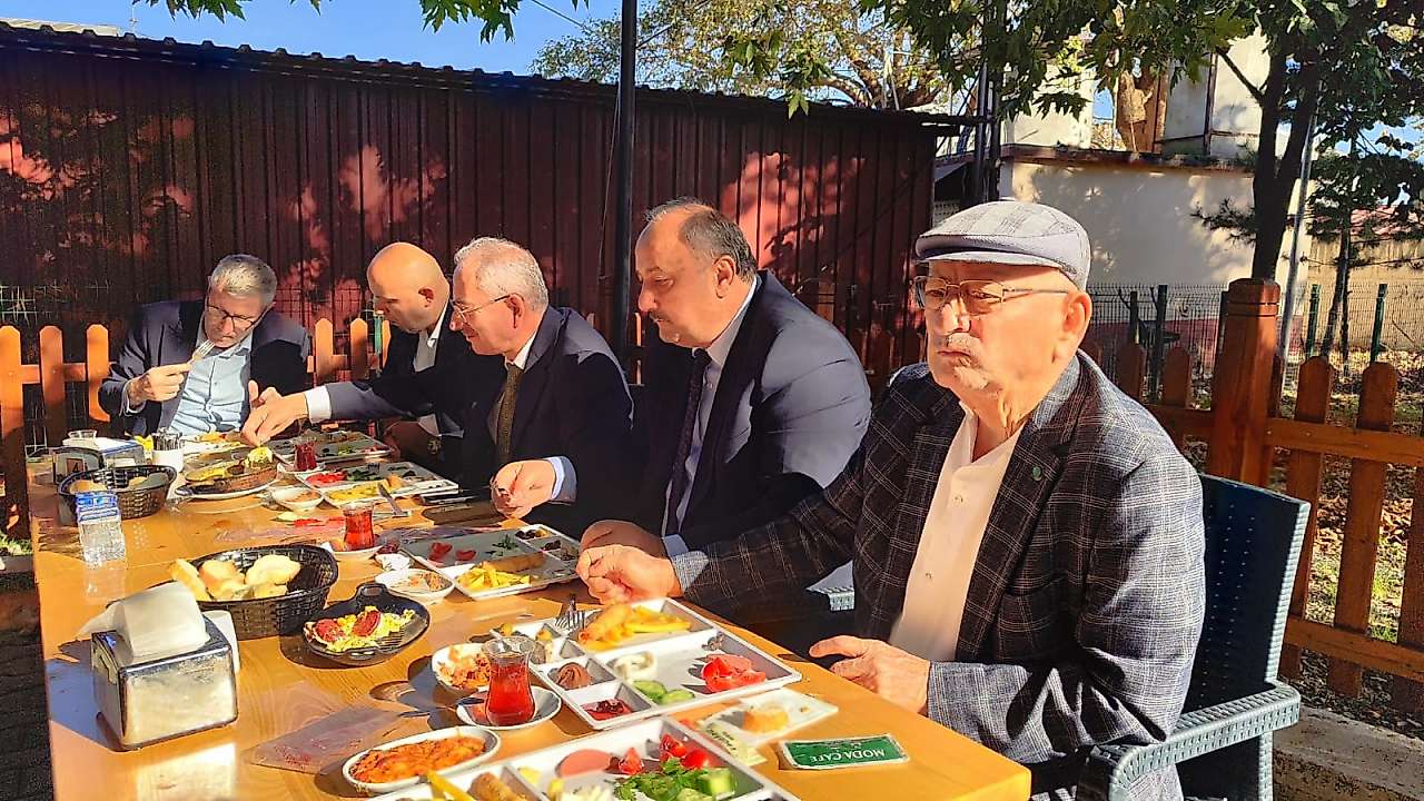 Salıpazarı Ve Çarşamba'dan Ortak İstişare Buluşması