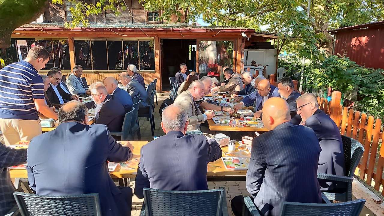 Salıpazarı Ve Çarşamba'dan Ortak İstişare Buluşması