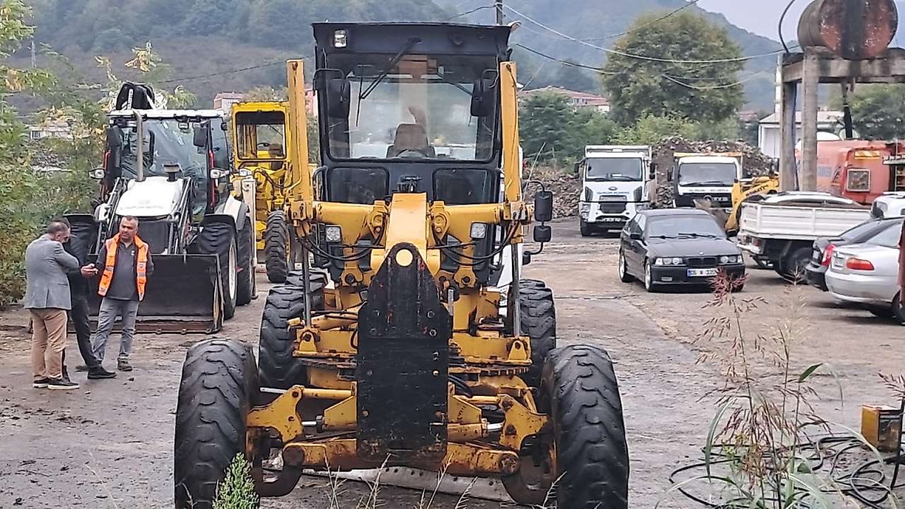 Salıpazarı Belediyesi 1998 Model Greyderi Satışa Çıkarıyor!