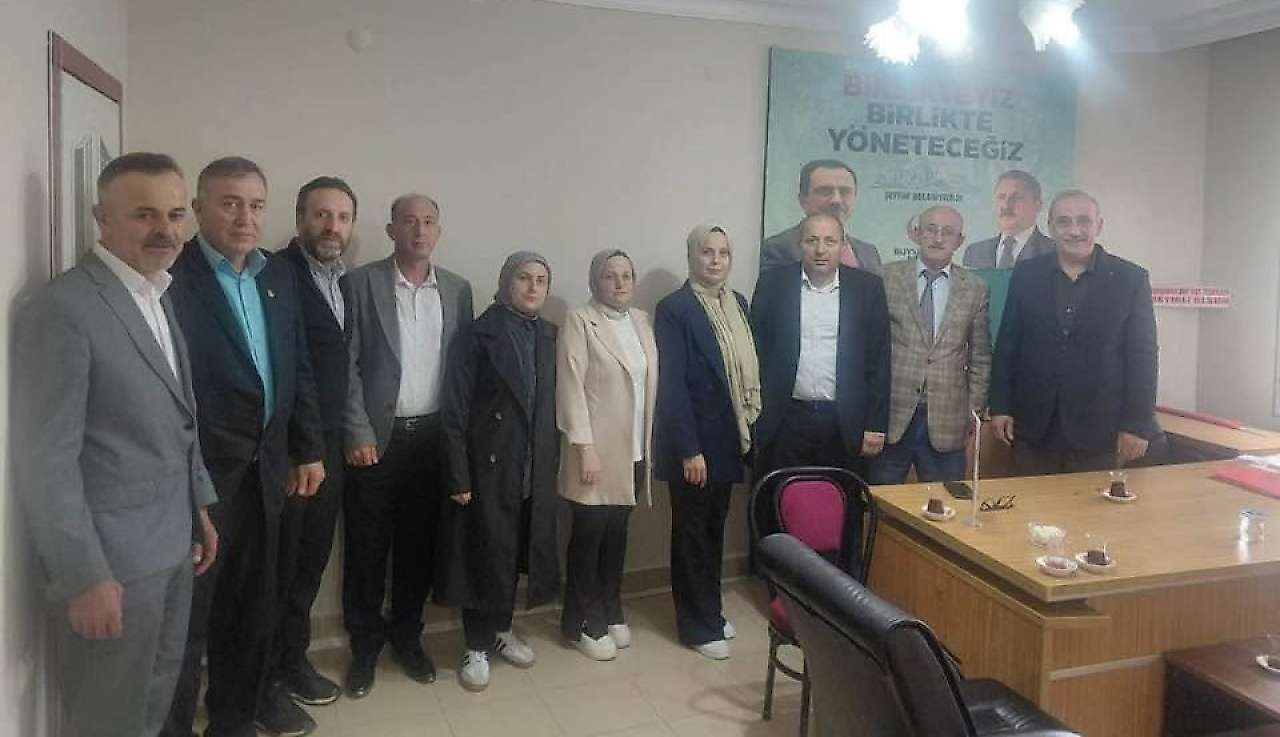 AK Parti'den BBP'ye Ziyaret! Salıpazarı'nda Siyasi Buluşma
