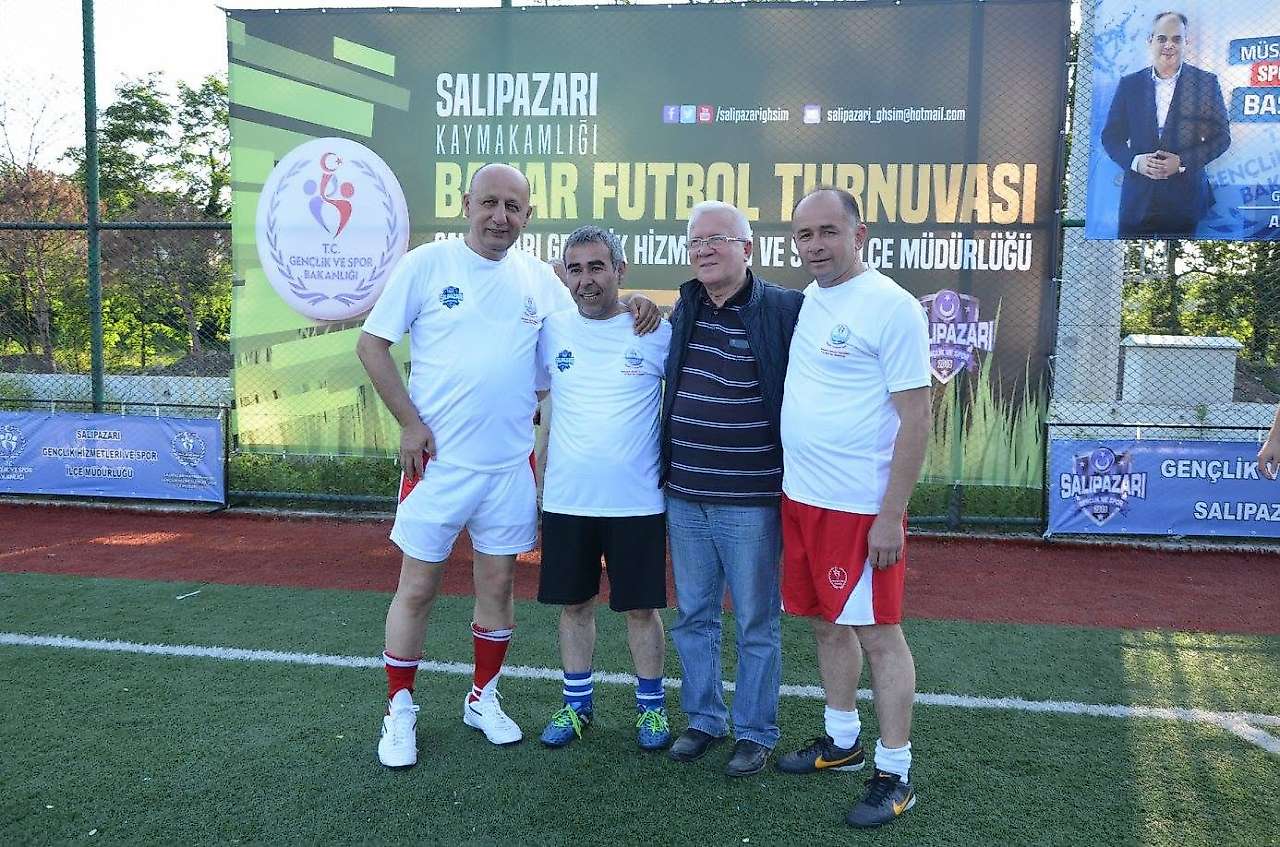 Salıpazarı'na Futbolu Sevdiren Adam: Remzi Kahramanoğlu