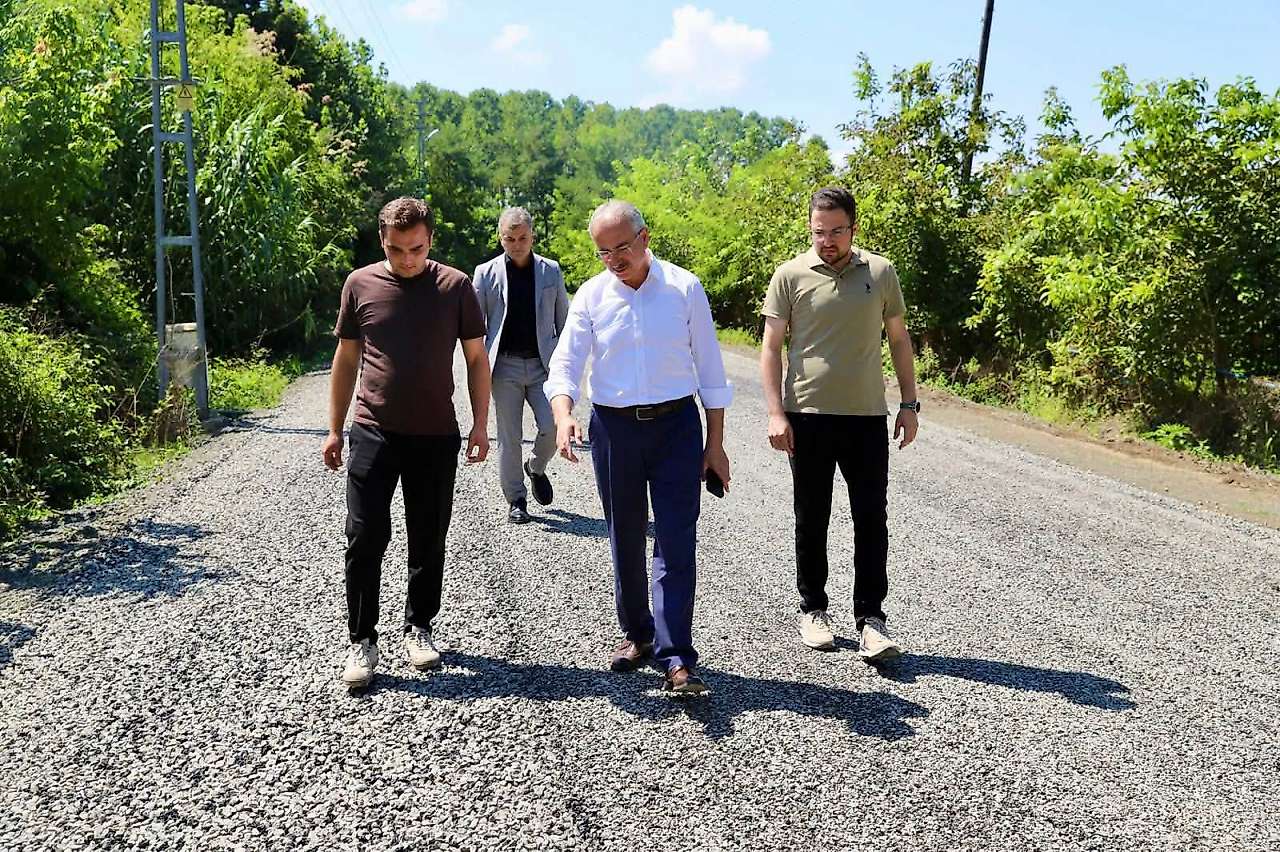 Çarşamba Belediyesi Yol Çalışmalarını Hızlandırdı
