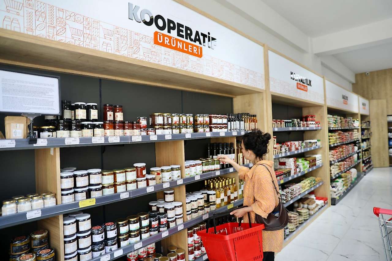 Üreticiyle Tüketiciyi Buluşturan Samsun Market Yeni Yerinde