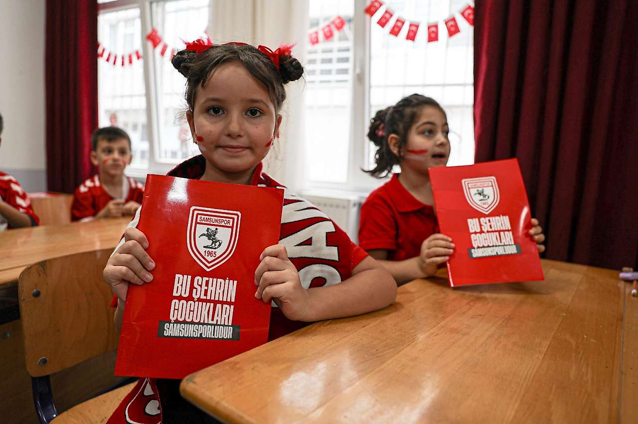 Samsunspor'dan 17 İlçede 35 Bin Öğrenciye Kırmızı-Beyaz Dokunuş