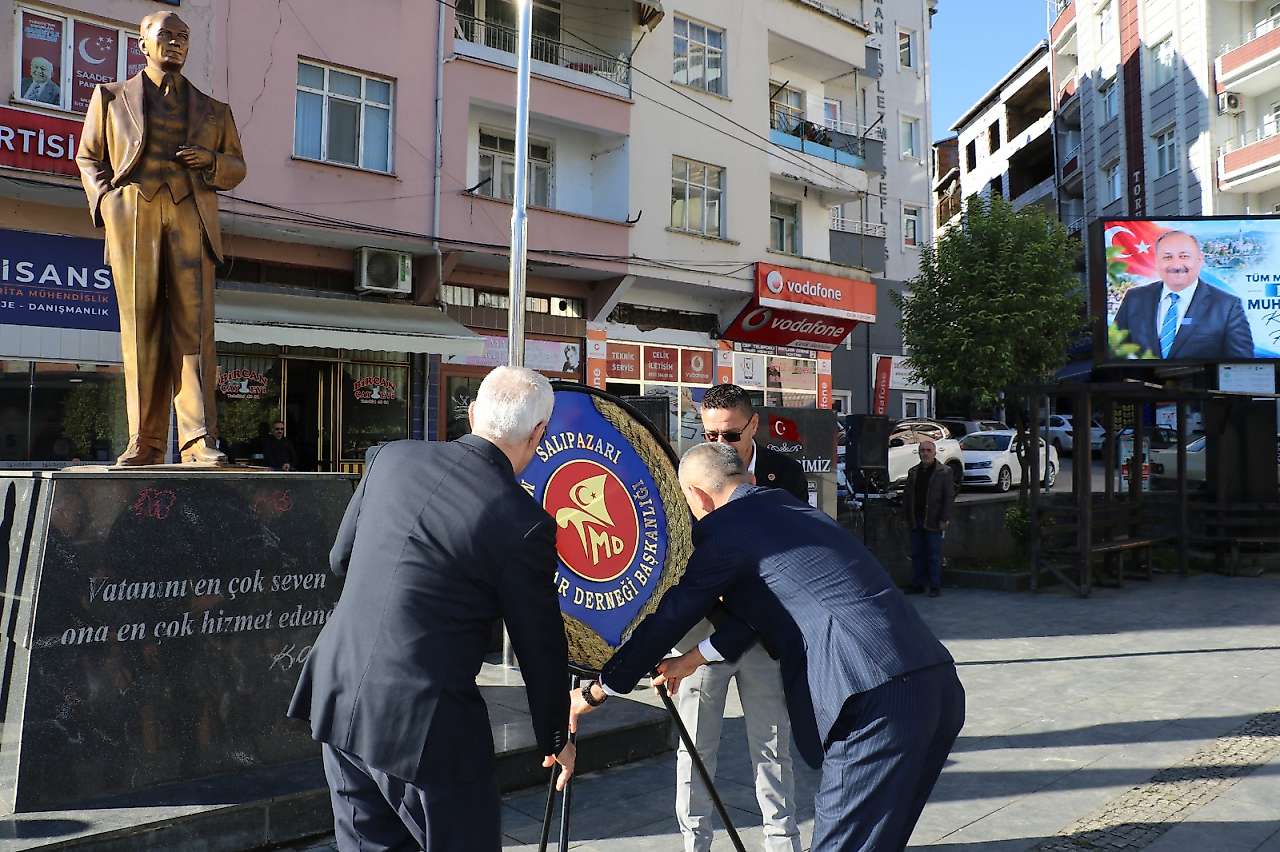 Salıpazarı'nda Muhtarlar Günü Tören ve Etkinliklerle Kutlandı