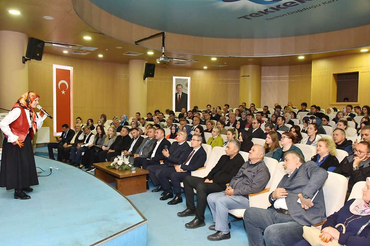 Tekkeköy'de Şiir, Saz ve Söz Aynı Şölende Buluştu