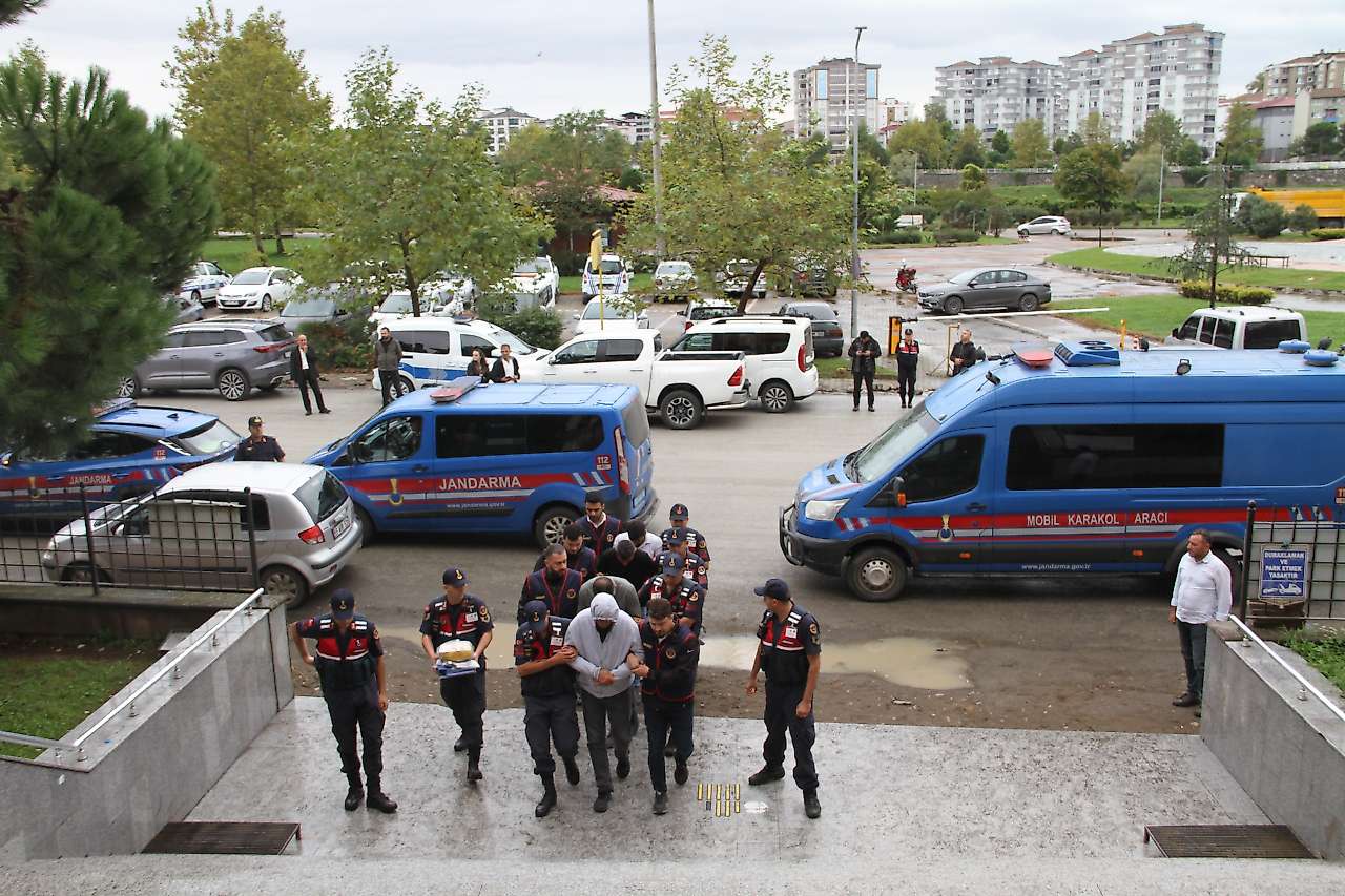 Çarşamba'da 17 Milyonluk Senet Operasyonu: 4 Gözaltı