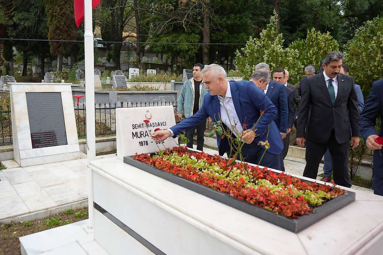Şehit Savcı Murat Uzun Samsun'da Kabri Başında Anıldı
