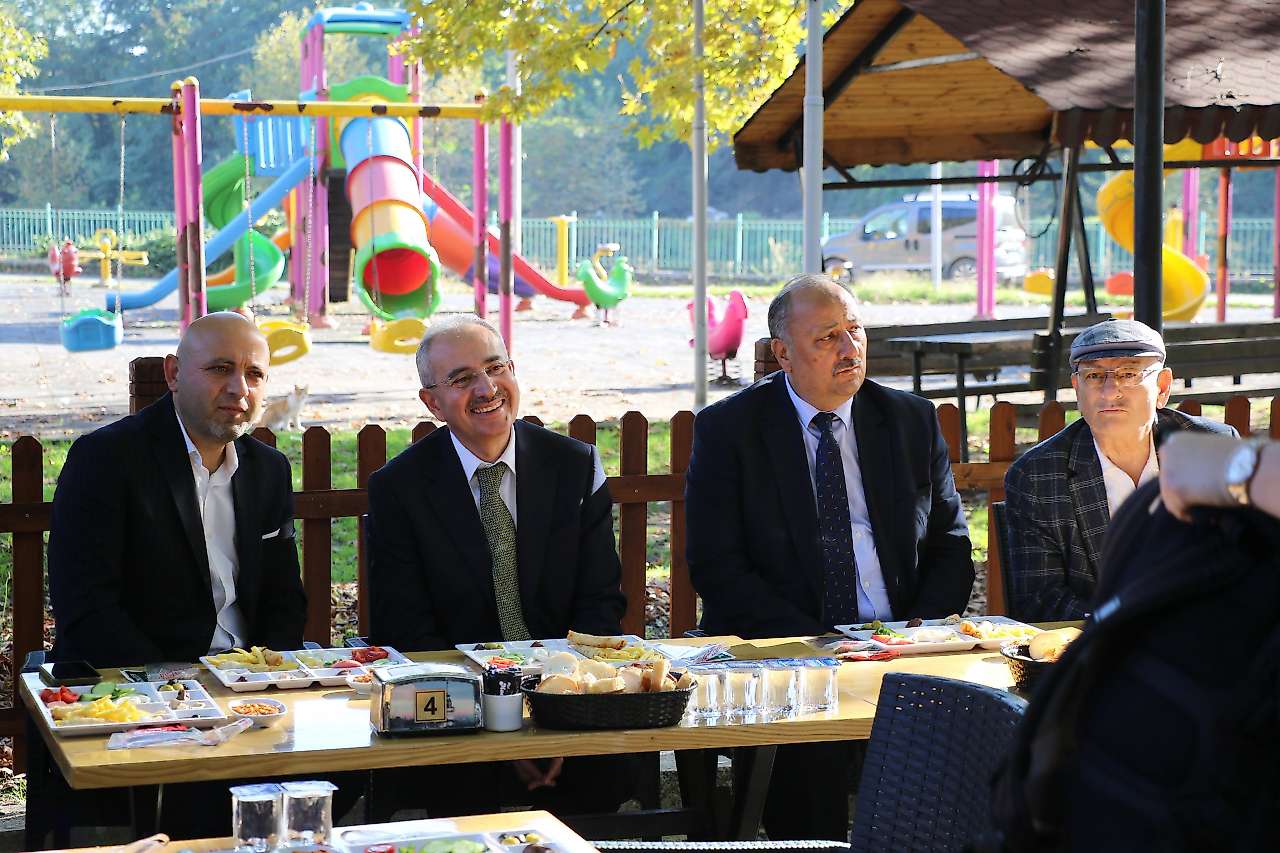 Salıpazarı Ve Çarşamba'dan Ortak İstişare Buluşması