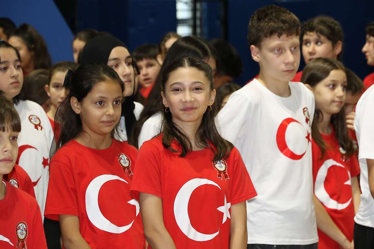 Salıpazarı'nda Cumhuriyet'in 103. Yılı Törenlerle Kutland