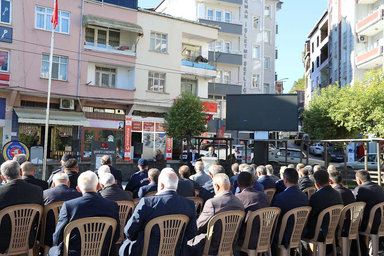 Salıpazarı'nda Muhtarlar Günü Tören ve Etkinliklerle Kutlandı