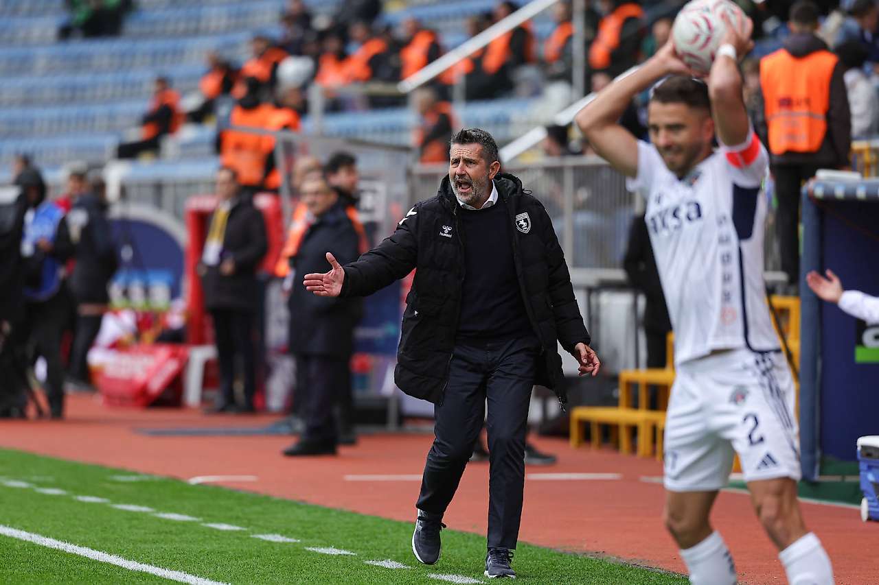 Samsunspor Kasımpaşa deplasmanında dağıldı! Ağır yenilgi: 4-1