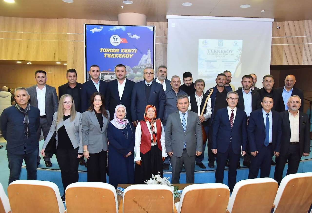 Tekkeköy'de Şiir, Saz ve Söz Aynı Şölende Buluştu