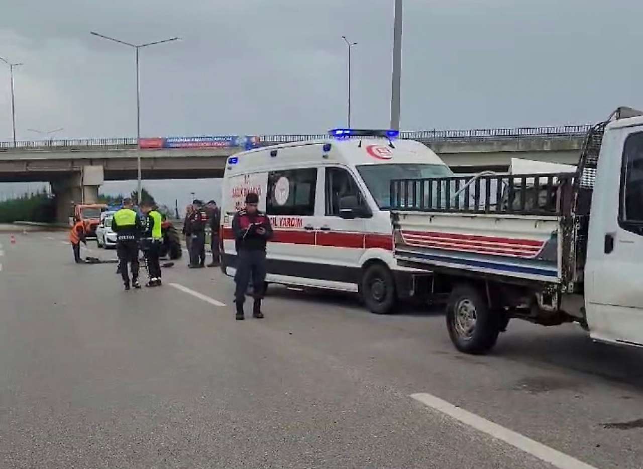 Çarşamba'da Trafik Kazası: Kamyonet Ve Traktör Çarpıştı