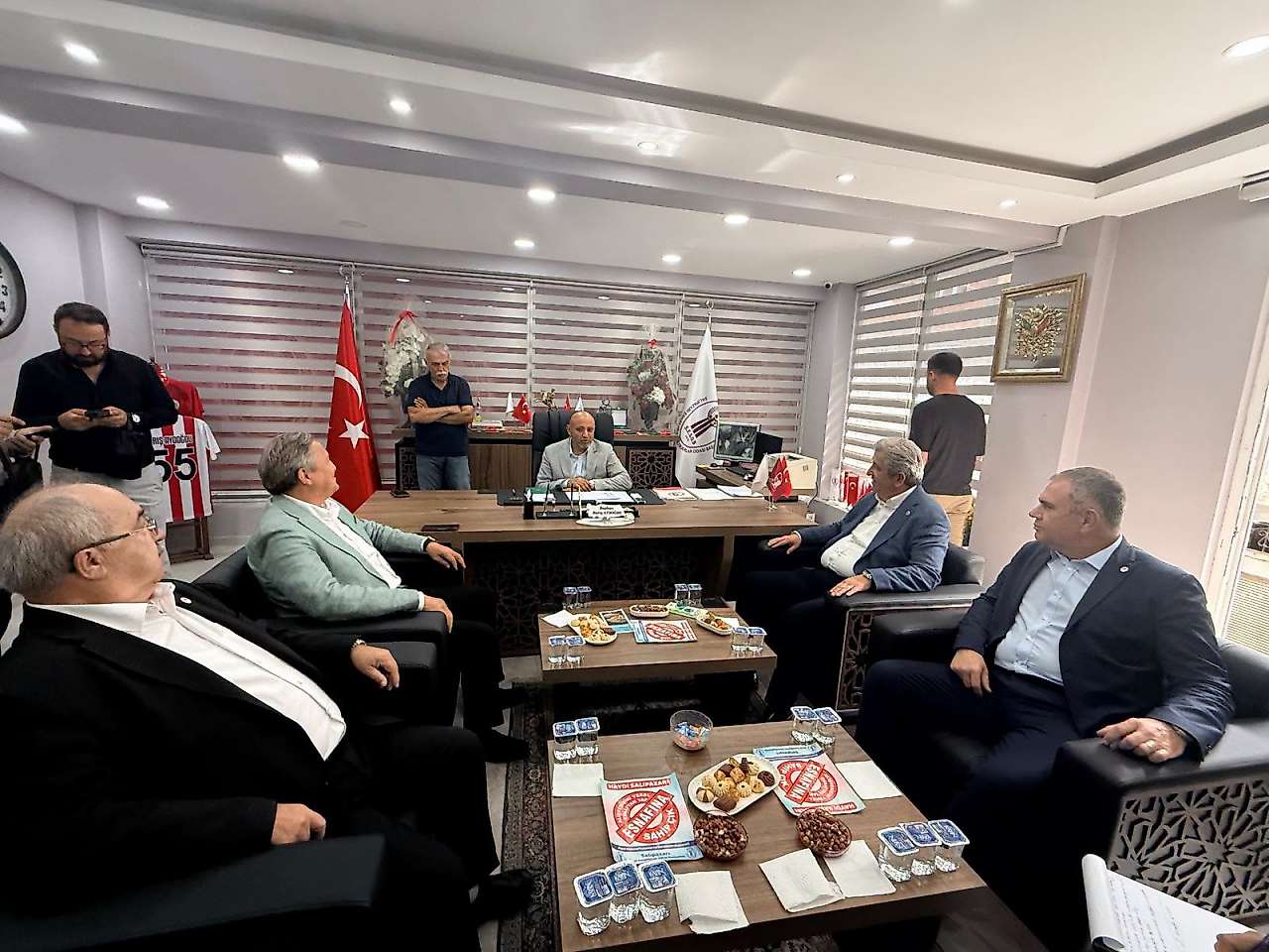 Salıpazarı'nda Kritik Başlıklar: Fındık, Elektrik, Baraj Ve Yol