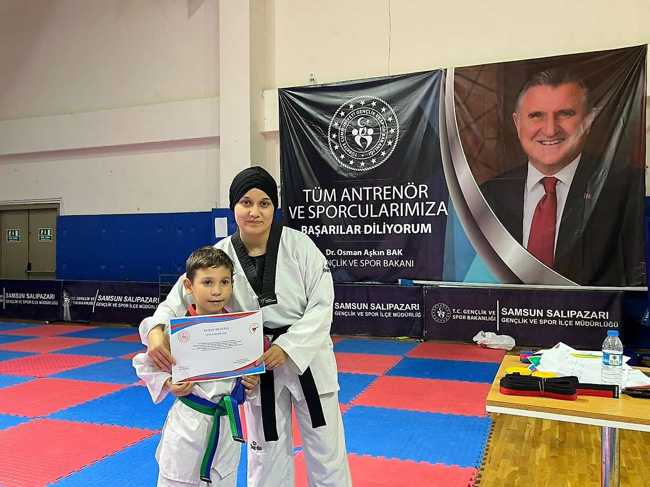 Salıpazarı'nda Minderde Terfi Heyecanı Yaşandı