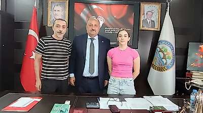 Başkan Karaca, Türkiye Şampiyonu Zeynep Çam'ı Ağırladı