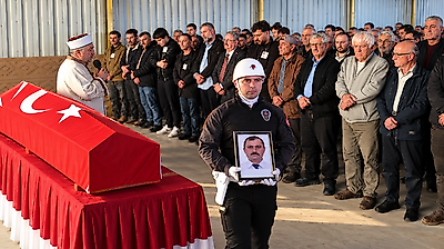 Çarşamba'da Hüzünlü Veda! Polis Hakan Göçmez Toprağa Verildi