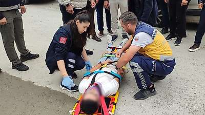 Elektrikli bisiklet kazası: 15 yaşındaki genç hastanelik oldu