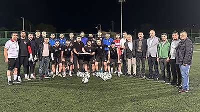 Salıpazarı Spor'da Yeni Sezon Hazırlıkları Sürüyor: Yönetimden Tatlı İkramı