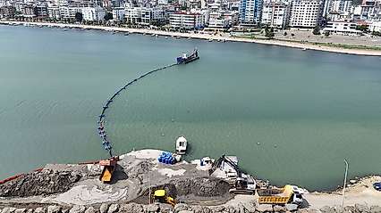 Samsun'da Denizin Dibi Temizleniyor