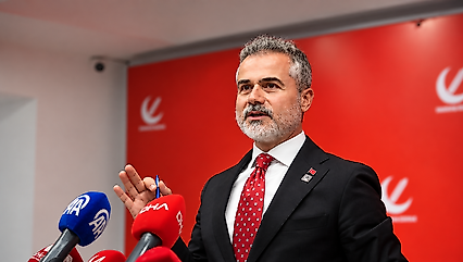 Suat Kılıç'tan AK Parti'ye sert sözler: Geçeni alıyorlar