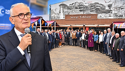 Yusuf Ziya Yılmaz Tekkeköy'de Muhtarların Taleplerini Dinledi