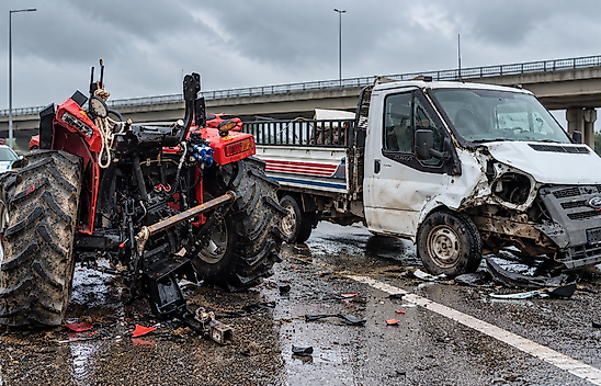 Çarşamba'da Trafik Kazası: Kamyonet Ve Traktör Çarpıştı