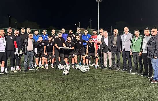 Salıpazarı Spor'da Yeni Sezon Hazırlıkları Sürüyor: Yönetimden Tatlı İkramı