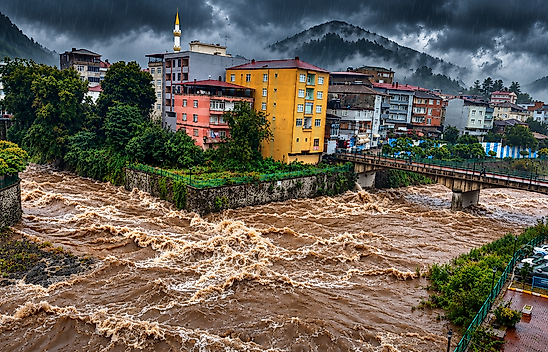Samsun'a Meteoroloji uyarısı: Sağanak akşama kadar sürecek