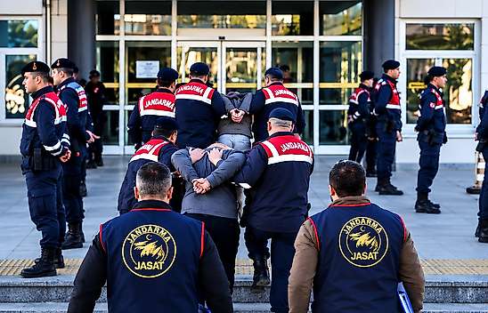 Samsun'da silah kaçakçılığı iddiası: 8 ilde eş zamanlı operasyon