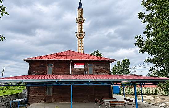 Tabelada 1988 Yazıyor Ama Geçmişi Çok Daha Eski: Biçme'nin Ahşap Camii
