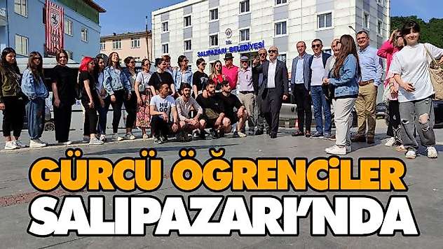 Gürcü Öğrenciler Salıpazarı'nda