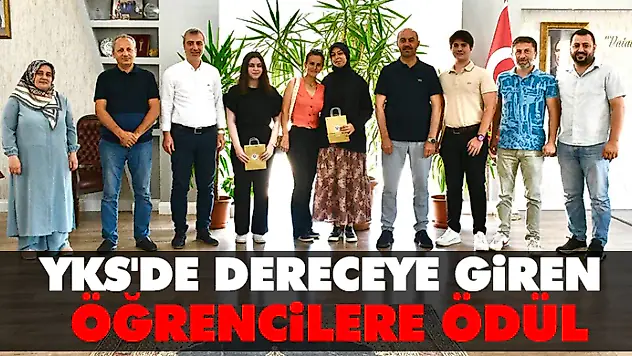 YKS'de Dereceye Giren Öğrencilere Ödül