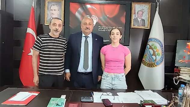 Başkan Karaca, Türkiye Şampiyonu Zeynep Çam'ı Ağırladı