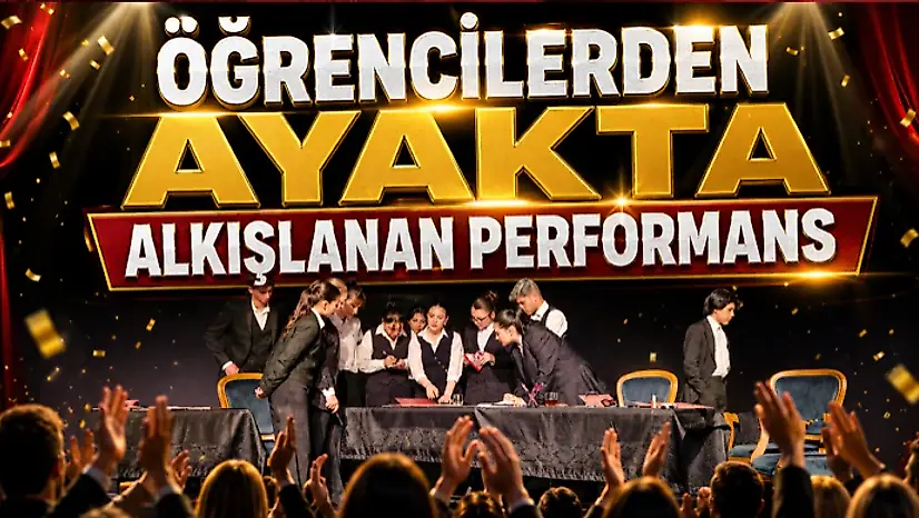 Öğrencilerden Ayakta Alkışlanan Performans