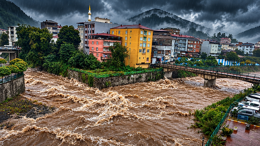 Samsun'a Meteoroloji uyarısı: Sağanak akşama kadar sürecek