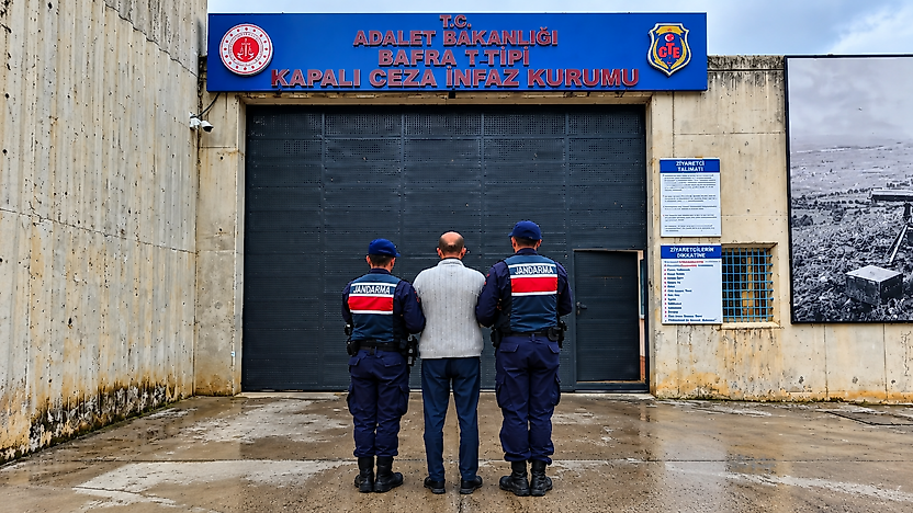 Samsun'da 2 aydır aranan hükümlü JASAT operasyonuyla yakalandı