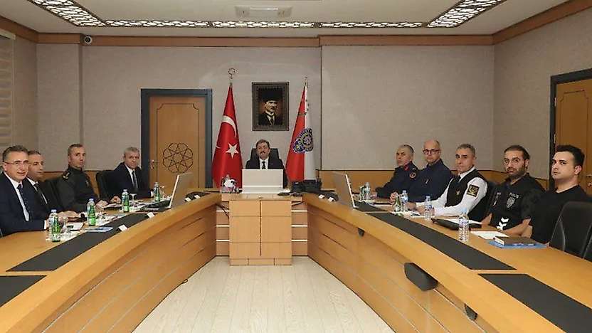 Samsunspor-Amed SK Maçı Öncesi Valilikte Güvenlik Toplantısı